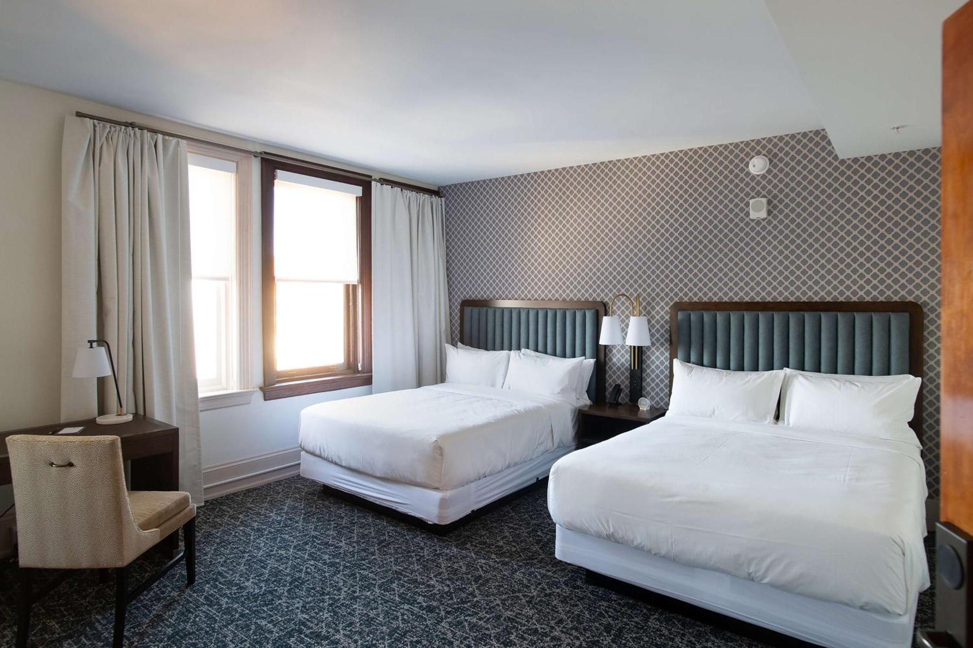 Hotel Petersburg, Tapestry Collection By Hilton 외부 사진