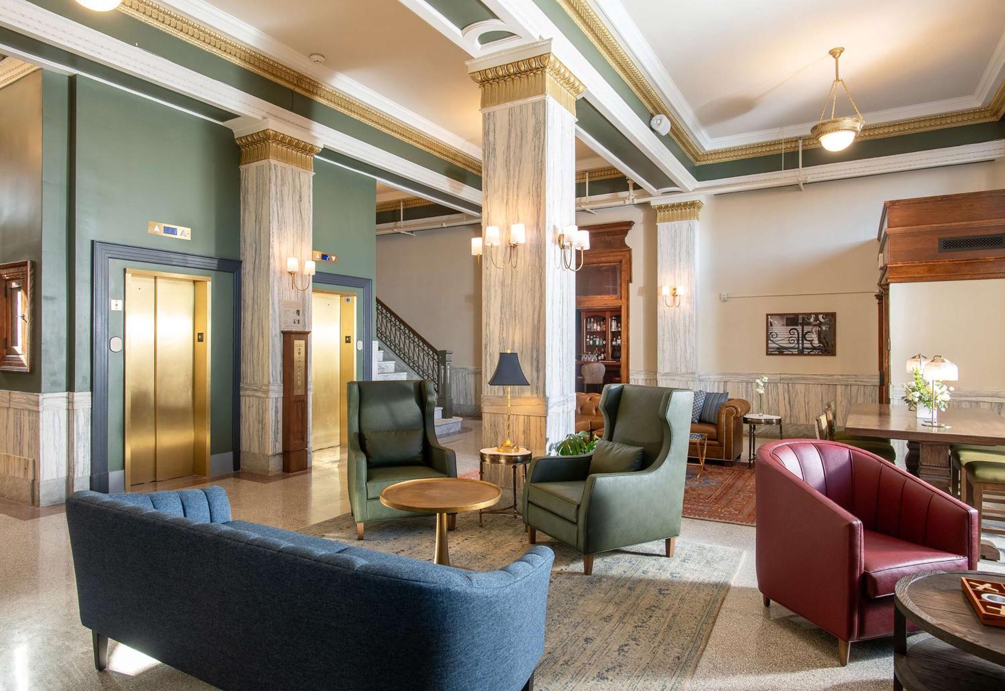 Hotel Petersburg, Tapestry Collection By Hilton 외부 사진