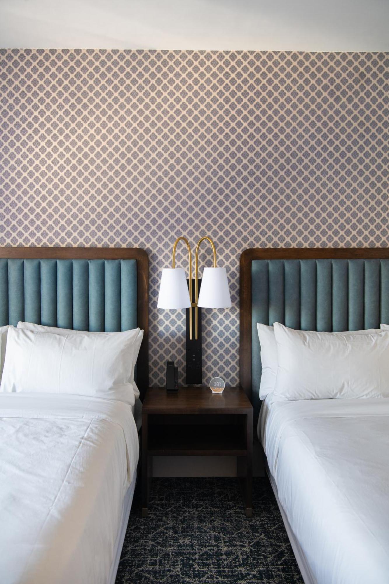 Hotel Petersburg, Tapestry Collection By Hilton 외부 사진